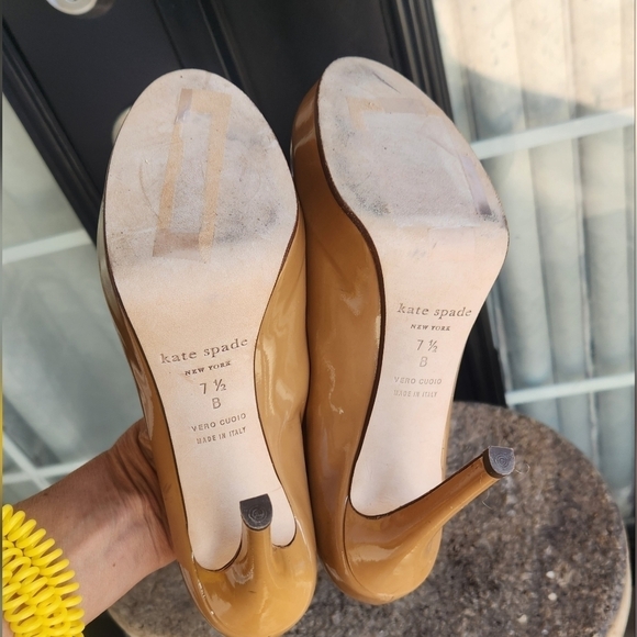 KATE‎ SPADE Lori Heels - Picture 2 of 7